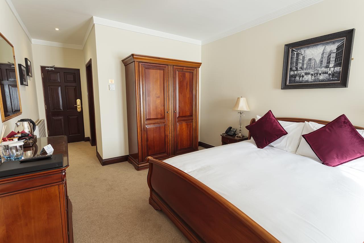 Chester Beatty Inn Ashford Ngoại thất bức ảnh